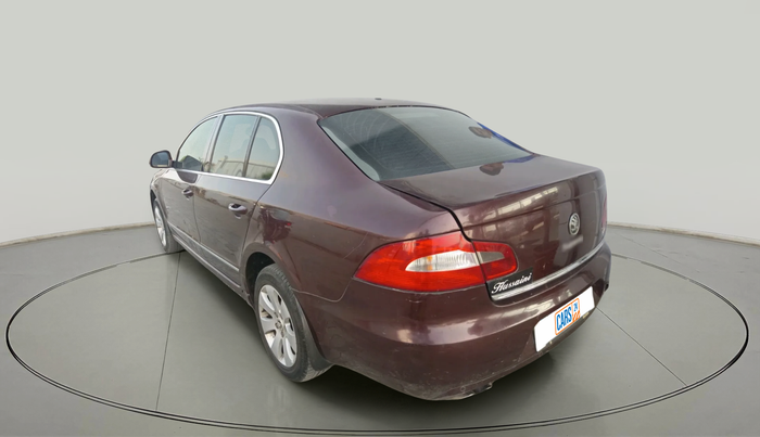 2011 Skoda Superb ELEGANCE 2.0 TDI CR AT, Diesel, Automatic, 2,00,591 km, exterior