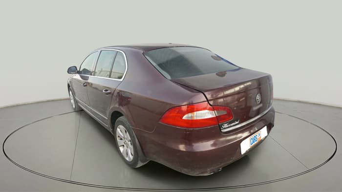 2011 Skoda Superb ELEGANCE 2.0 TDI CR AT, Diesel, Automatic, 2,00,680 km, exterior