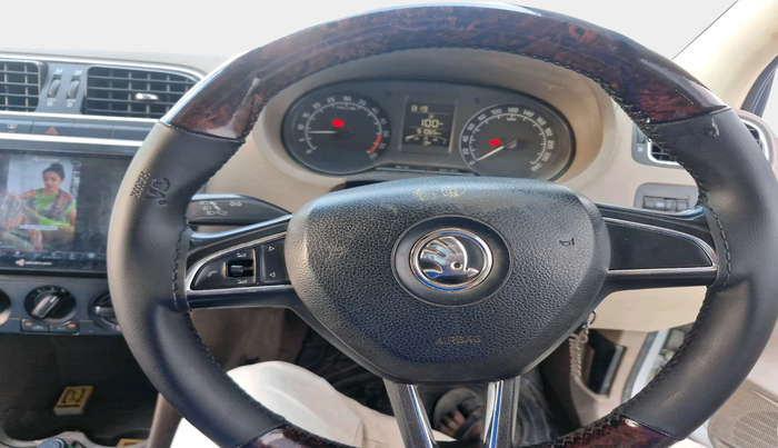 2015 Skoda Rapid 1.5 TDI CR AMBITION PLUS, Diesel, Manual, 91,065 km, interior