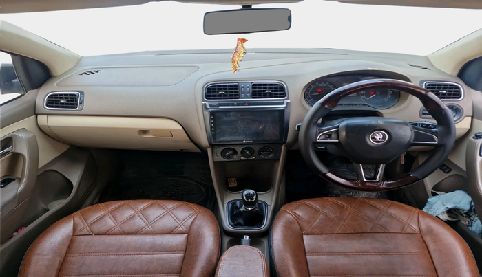 2015 Skoda Rapid 1.5 TDI CR AMBITION PLUS, Diesel, Manual, 91,065 km, interior