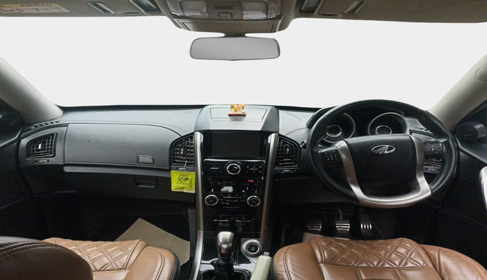 2019 Mahindra XUV500 W11, Diesel, Manual, 65,185 km, interior