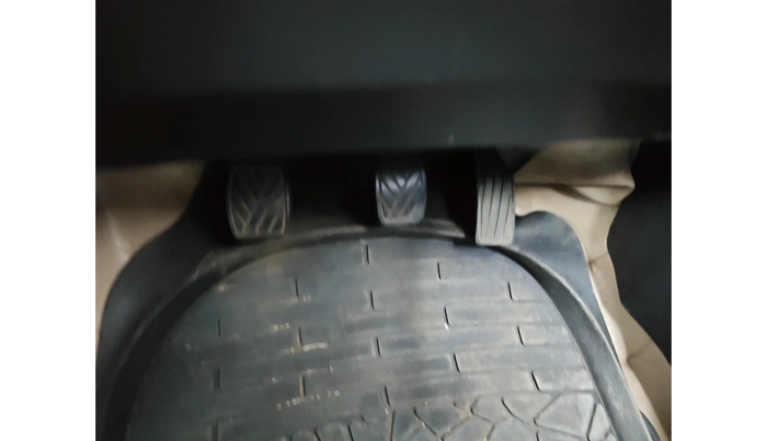 2015 Maruti Swift VDI, Diesel, Manual, 1,91,356 km, interior