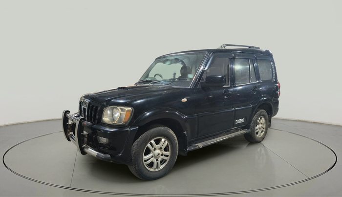 2011 Mahindra Scorpio SLE, Diesel, Manual, 2,03,197 km, exterior
