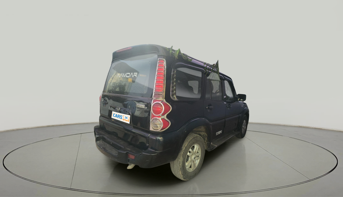 2011 Mahindra Scorpio SLE, Diesel, Manual, 2,03,197 km, exterior