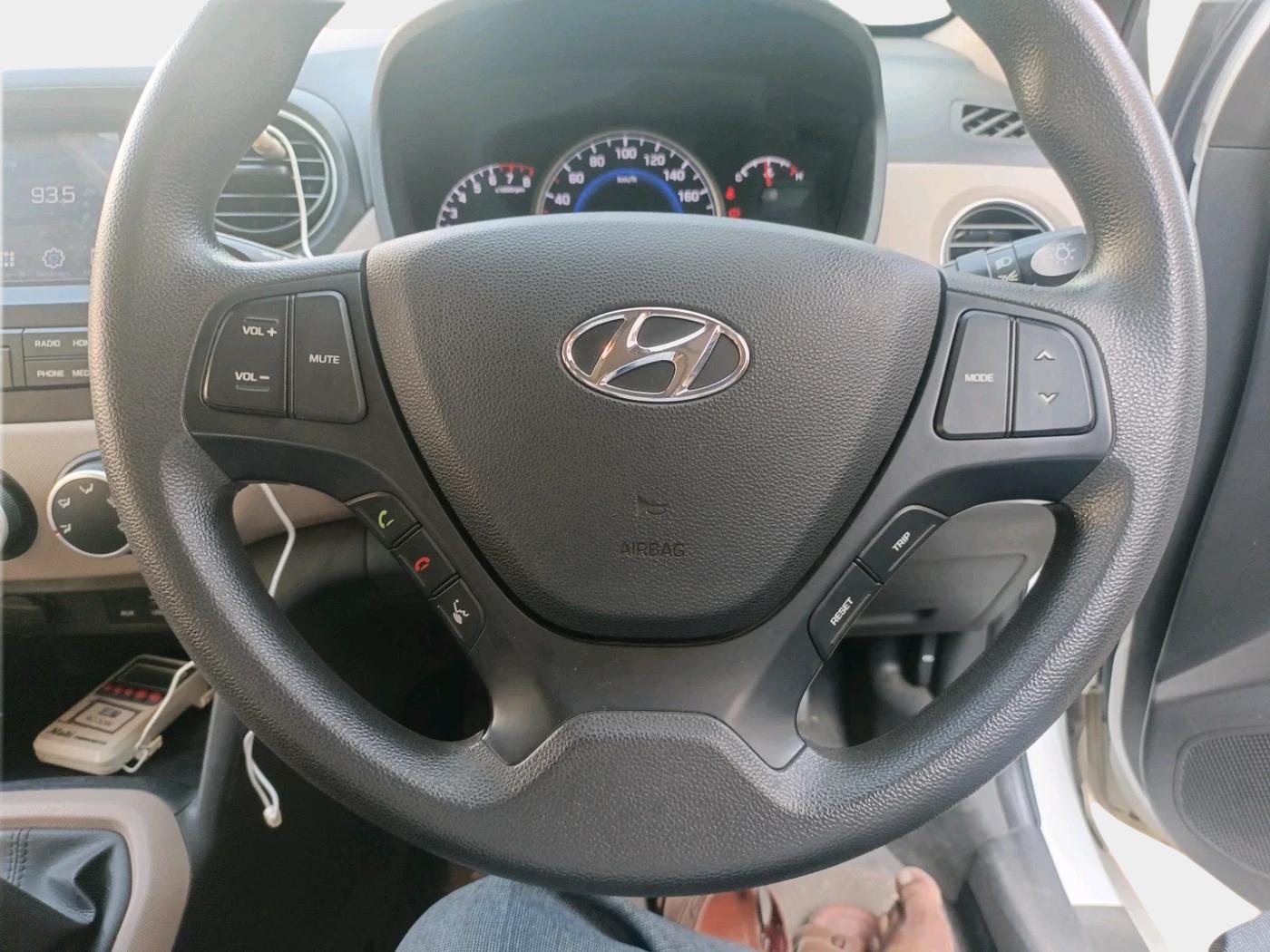 2019 Hyundai Grand i10 SPORTZ 1.2 KAPPA VTVT, Petrol, Manual, 45,068 km, interior