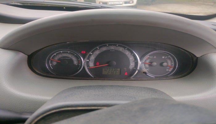 2016 Mahindra NUVOSPORT N8, Diesel, Manual, 1,23,338 km, interior