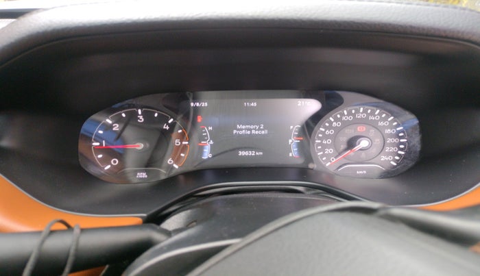 2022 Jeep Compass LIMITED (O) 2.0 DIESEL, Diesel, Manual, 39,632 km, interior