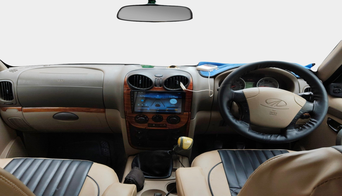 2014 Mahindra Scorpio VLX 2WD, Diesel, Manual, 1,16,587 km, interior