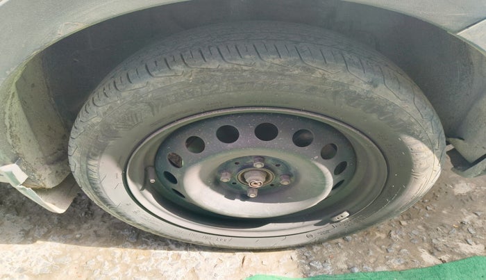 2021 Tata NEXON XM SUNROOF PETROL, Petrol, Manual, 1,11,462 km, tyre