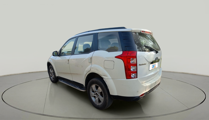 2015 Mahindra XUV500 W8, Diesel, Manual, 1,35,331 km, exterior