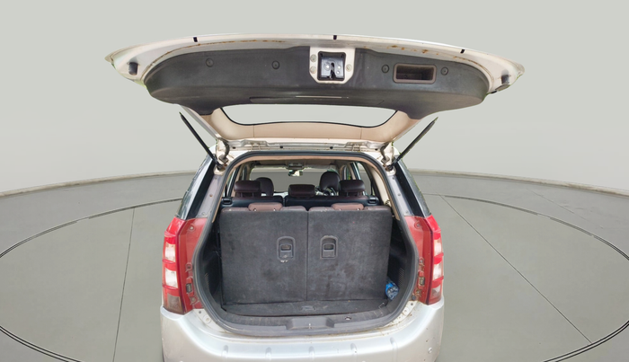 2014 Mahindra XUV500 W8, Diesel, Manual, 1,01,067 km, exterior