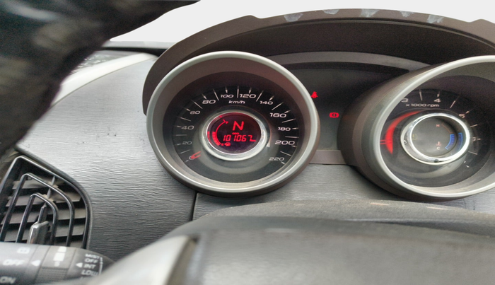 2014 Mahindra XUV500 W8, Diesel, Manual, 1,01,067 km, interior