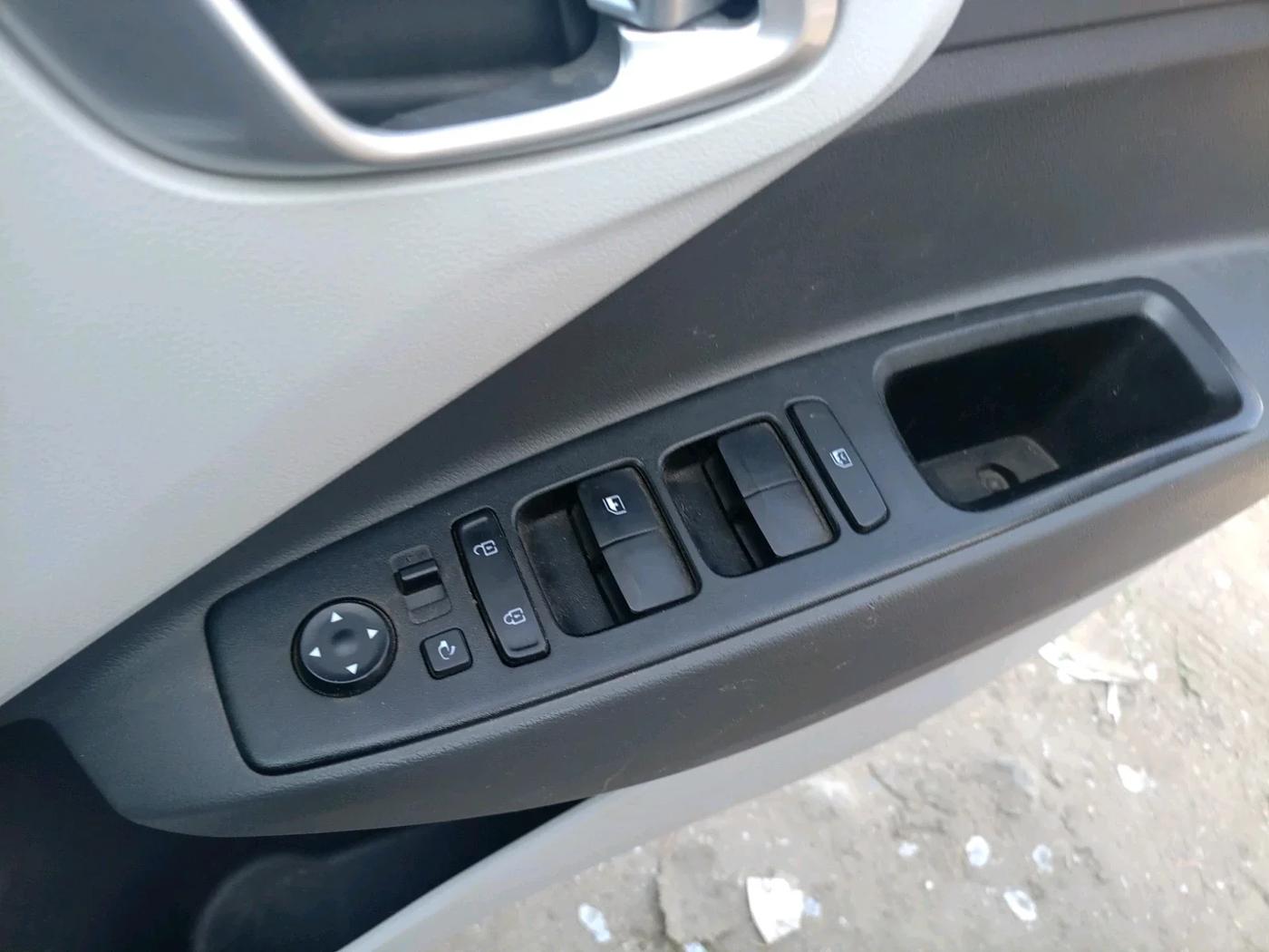 2023 Hyundai GRAND I10 NIOS SPORTZ 1.2 KAPPA VTVT, Petrol, Manual, 20,695 km, interior
