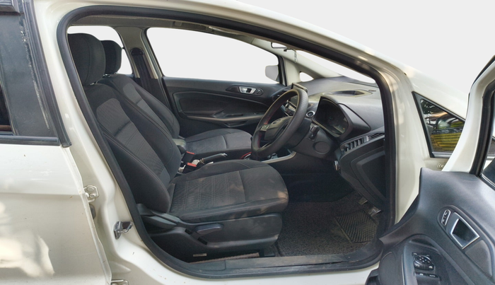 2018 Ford Ecosport TITANIUM 1.5L DIESEL, Diesel, Manual, 5,08,550 km, interior