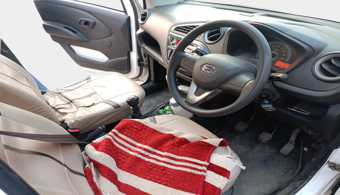 2017 Datsun Redi Go T (O), Petrol, Manual, 1,00,880 km, interior