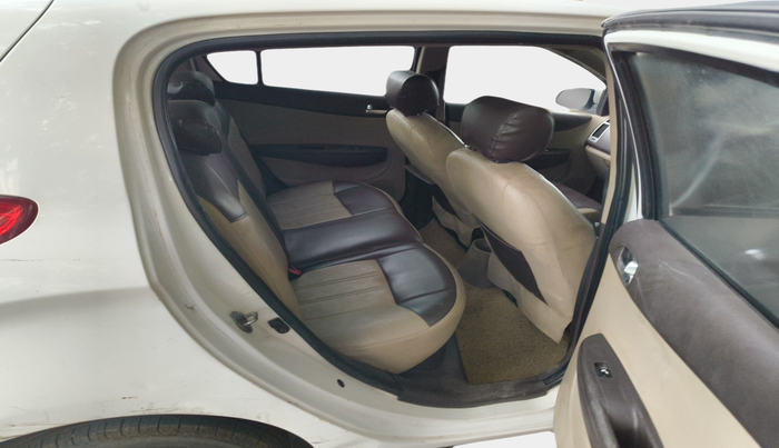 2011 Hyundai i20 SPORTZ 1.4 CRDI, Diesel, Manual, 2,07,145 km, interior