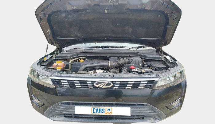 2020 Mahindra XUV300 W6 1.5 Diesel, Diesel, Manual, 1,14,712 km, exterior