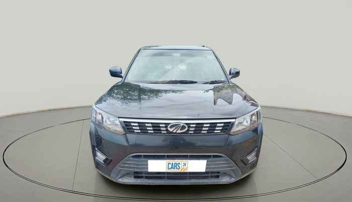 2020 Mahindra XUV300 W6 1.5 Diesel, Diesel, Manual, 1,14,712 km, exterior