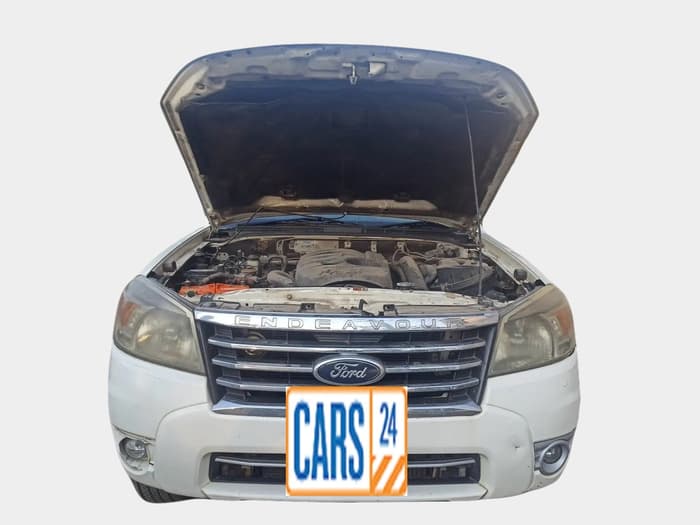 2011 Ford Endeavour 2.5L 4X2 AT, Diesel, Automatic, 1,57,339 km, exterior