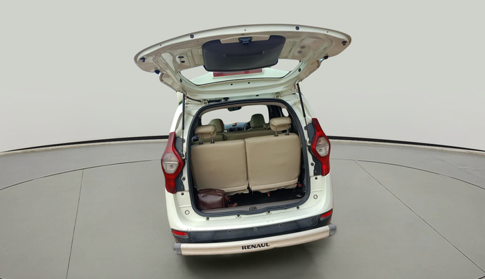 2016 Renault Lodgy 85 PS RXL, Diesel, Manual, 1,36,977 km, exterior