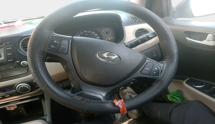 2015 Hyundai Xcent SX 1.1 CRDI (O), Diesel, Manual, 1,13,031 km, interior