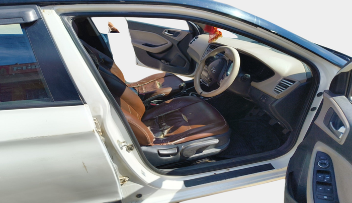 2015 Hyundai Elite i20 ASTA 1.4 CRDI, Diesel, Manual, 1,50,335 km, interior