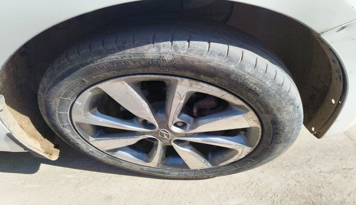 2015 Hyundai Elite i20 ASTA 1.4 CRDI, Diesel, Manual, 1,50,335 km, tyre