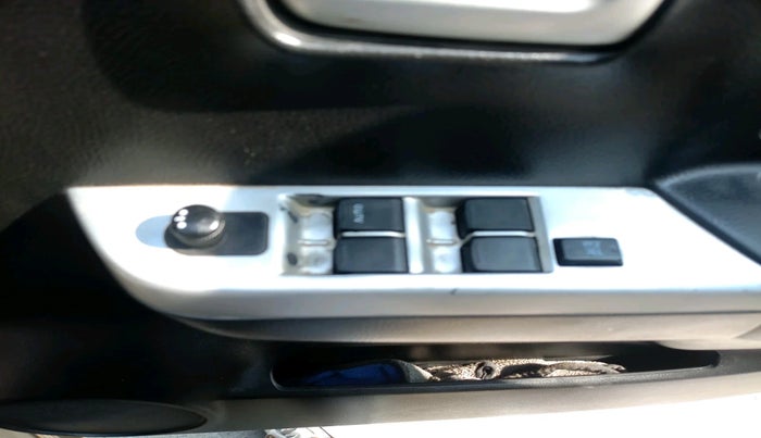 2014 Maruti Wagon R 1.0 VXI, Petrol, Manual, 91,797 km, interior