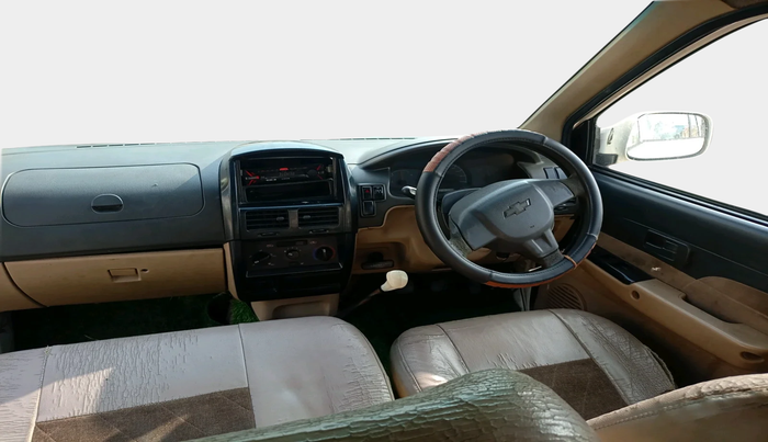 2015 Chevrolet Tavera NEO 3 LS 10 STR BS III, Diesel, Manual, 3,19,355 km, interior