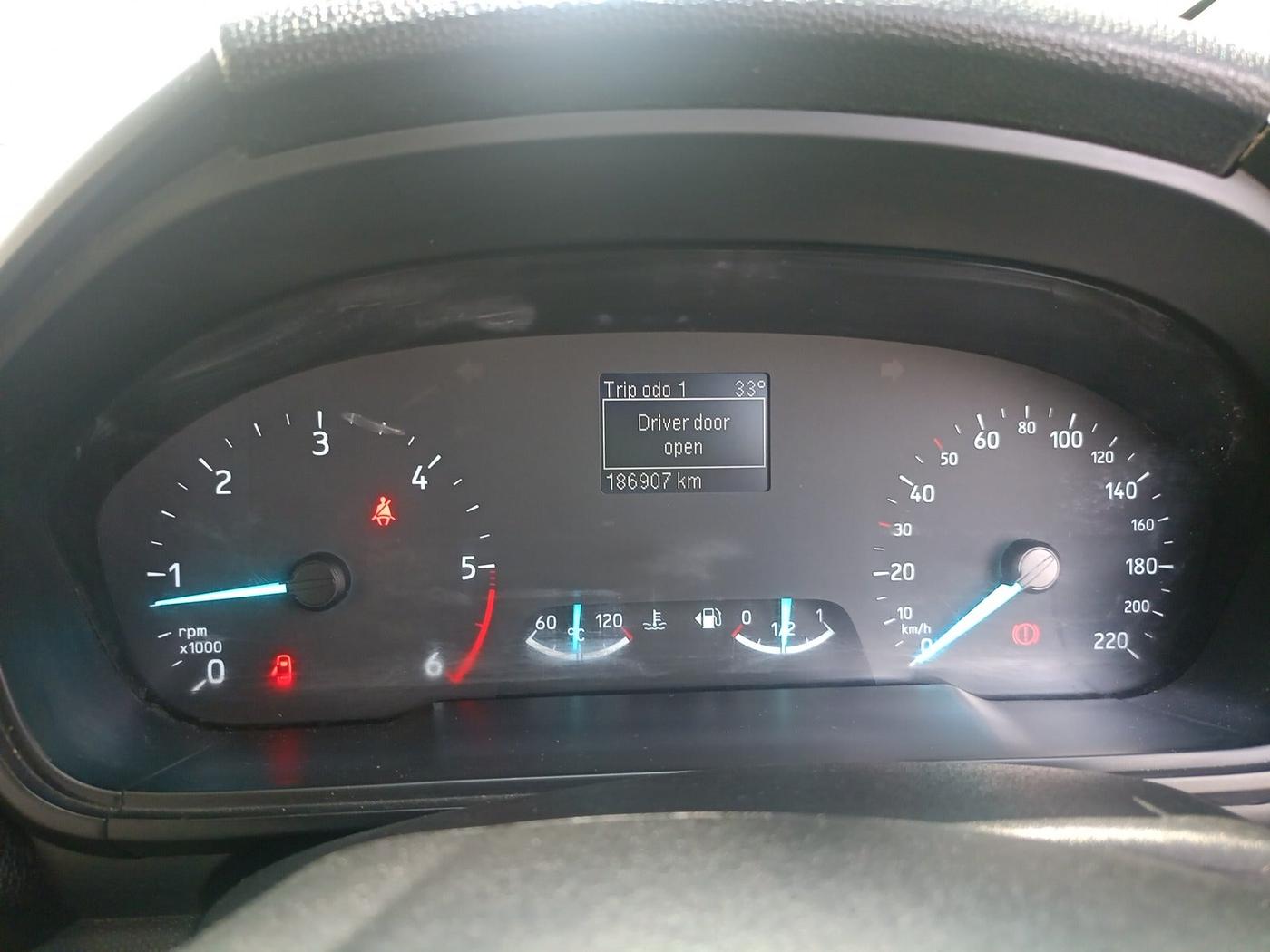 2018 Ford Ecosport TITANIUM 1.5L DIESEL, Diesel, Manual, 1,86,907 km, interior