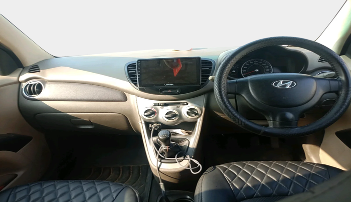 2011 Hyundai i10 MAGNA 1.2, Petrol, Manual, 56,206 km, interior