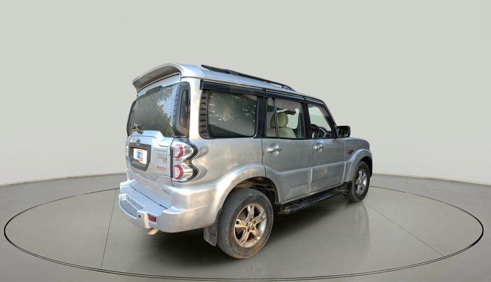 2016 Mahindra Scorpio S10, Diesel, Manual, 1,06,752 km, exterior