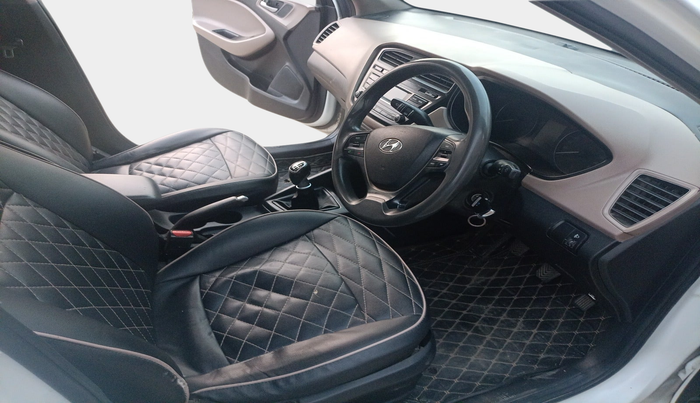 2015 Hyundai Elite i20 MAGNA 1.4 CRDI, Diesel, Manual, 94,358 km, interior