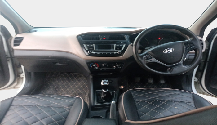 2015 Hyundai Elite i20 MAGNA 1.4 CRDI, Diesel, Manual, 94,358 km, interior