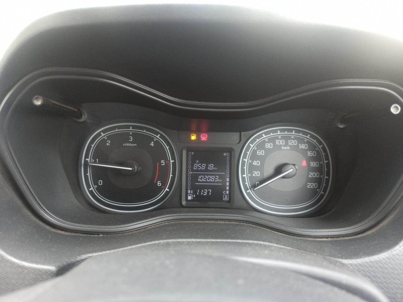 2018 Maruti Vitara Brezza VDI (O), Diesel, Manual, 1,02,083 km, interior