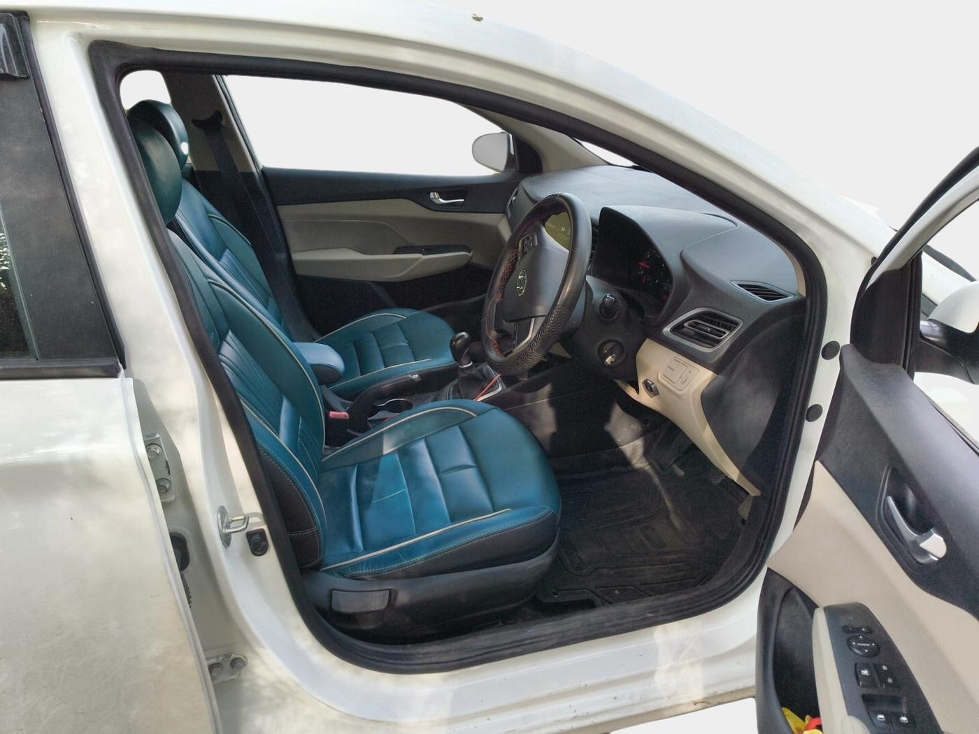 2022 Hyundai Verna S PLUS 1.5 VTVT, Petrol, Manual, 45,436 km, interior