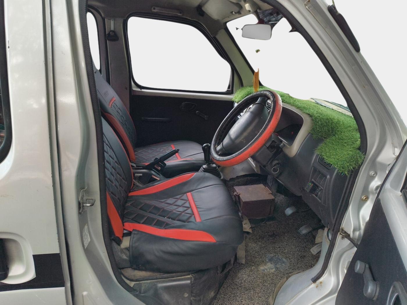 2010 Maruti Eeco 7 STR, Petrol, Manual, 91,251 km, interior