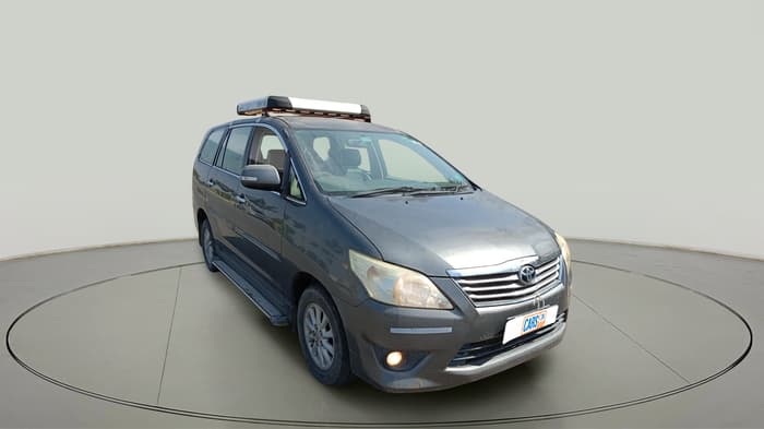 2013 Toyota Innova 2.5 VX 7 STR, Diesel, Manual, 75,273 km, exterior