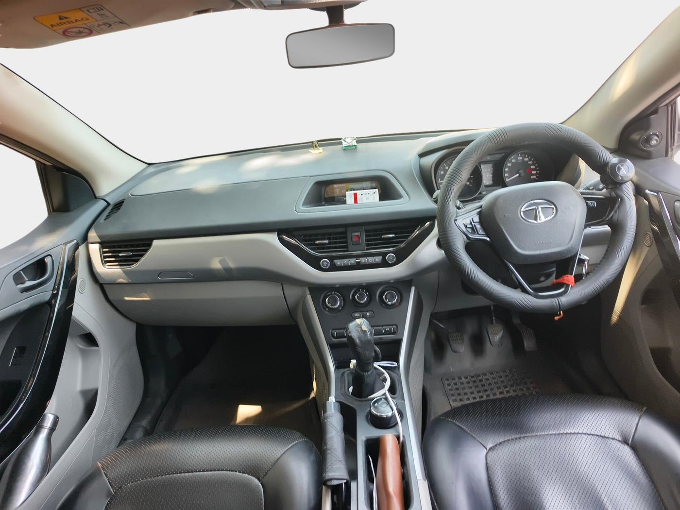 2018 Tata NEXON XM PETROL, Petrol, Manual, 81,577 km, interior