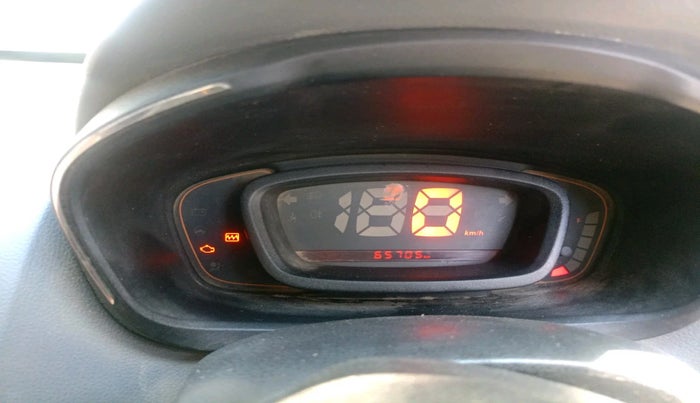 2017 Renault Kwid RXT 1.0, Petrol, Manual, 65,705 km, interior