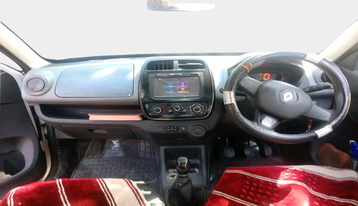 2017 Renault Kwid RXT 1.0, Petrol, Manual, 65,705 km, interior