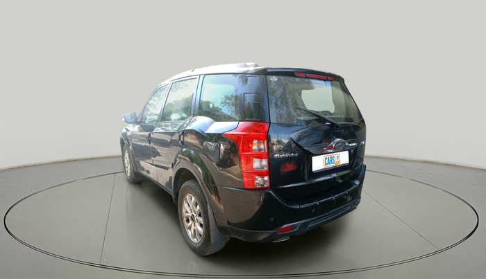 2015 Mahindra XUV500 W10, Diesel, Manual, 1,32,496 km, exterior