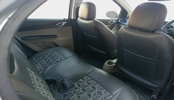 2018 Tata Tiago XZ PETROL, Petrol, Manual, 1,23,556 km, interior