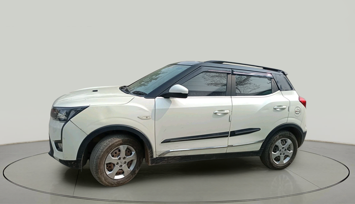 2023 Mahindra XUV300 W6 1.2 PETROL, Petrol, Manual, 46,657 km, exterior