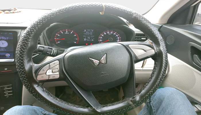 2023 Mahindra XUV300 W6 1.2 PETROL, Petrol, Manual, 46,657 km, interior