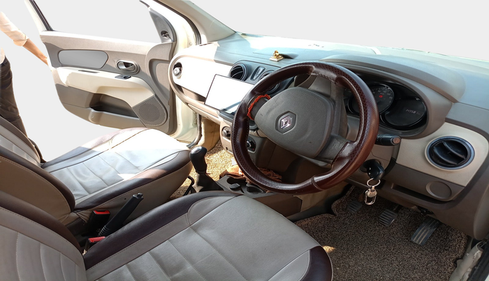 2017 Renault Lodgy 85 PS RXE 8 STR, Diesel, Manual, 1,49,581 km, interior