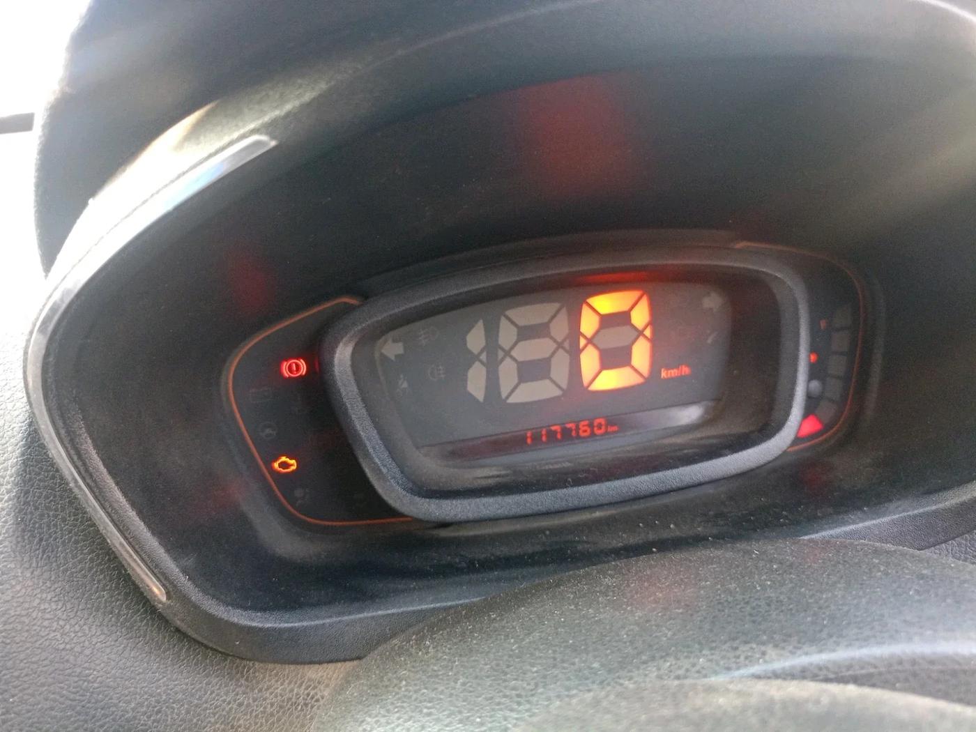 2018 Renault Kwid CLIMBER 1.0, Petrol, Manual, 1,17,760 km, interior