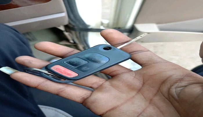 2016 Mahindra Bolero ZLX BS IV, Diesel, Manual, 85,388 km, interior