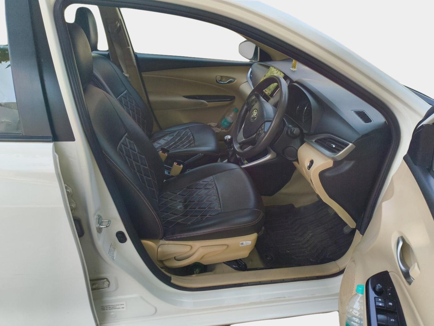 2020 Toyota YARIS G MT, Petrol, Manual, 93,937 km, interior