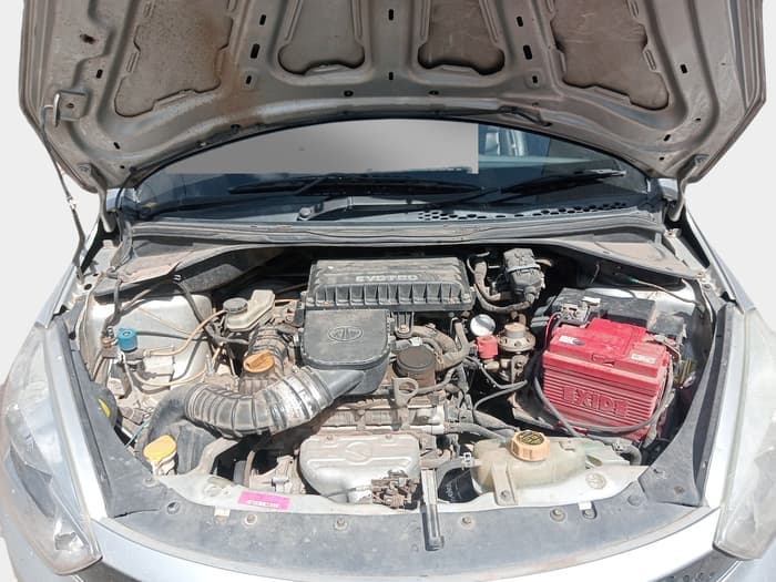 2017 Tata Tiago XT PETROL, Petrol, Manual, 1,45,221 km, exterior